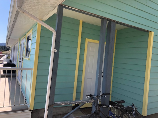 Garage and mudroom addition