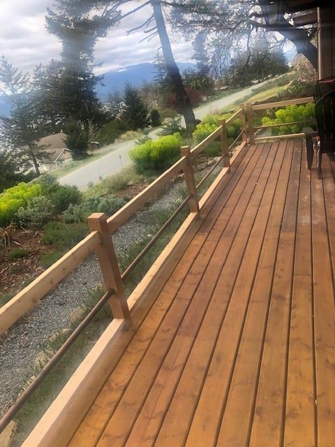 Elevated deck — framing